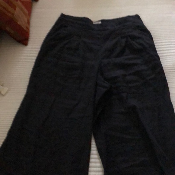 Cuyana Linen Wide Leg Cropped Pant - Picture 4 of 4